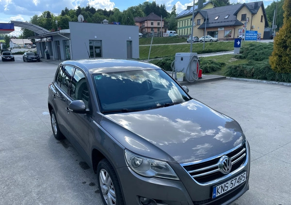 Volkswagen Tiguan cena 38900 przebieg: 175000, rok produkcji 2010 z Mońki małe 352